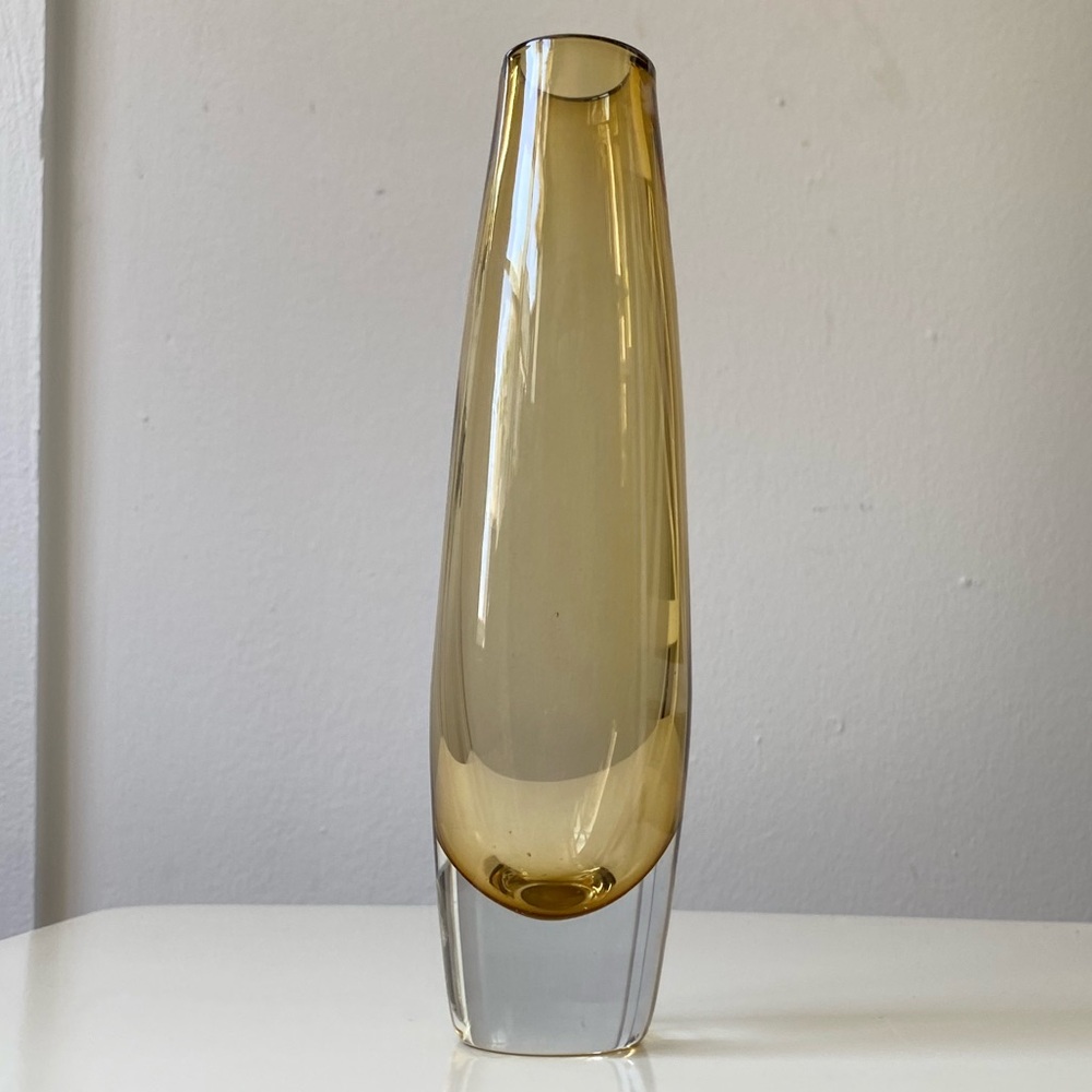 Aseda Glasburk Amber Torpedo Glass Bud Vase c.1960s 7.5" tall
